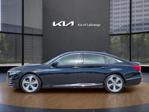 Used 2018 Honda Accord Touring image 13