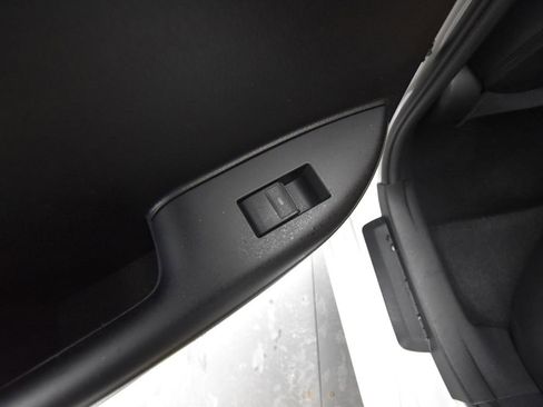 Used 2017 Lexus CT 200h image 10