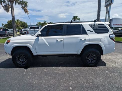 Used 2020 Toyota 4Runner TRD Off-Road AWD/4WD image 7