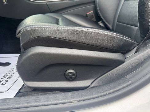 Used 2016 Mercedes-Benz C 300 4MATIC Sedan image 13