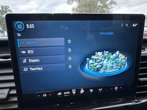 Used 2025 Ford Transit 350 XLT image 40