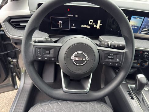 New 2026 Nissan Kicks SV AWD/4WD image 16
