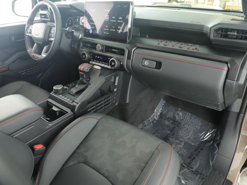 Used 2025 Toyota Tacoma TRD Pro image 22