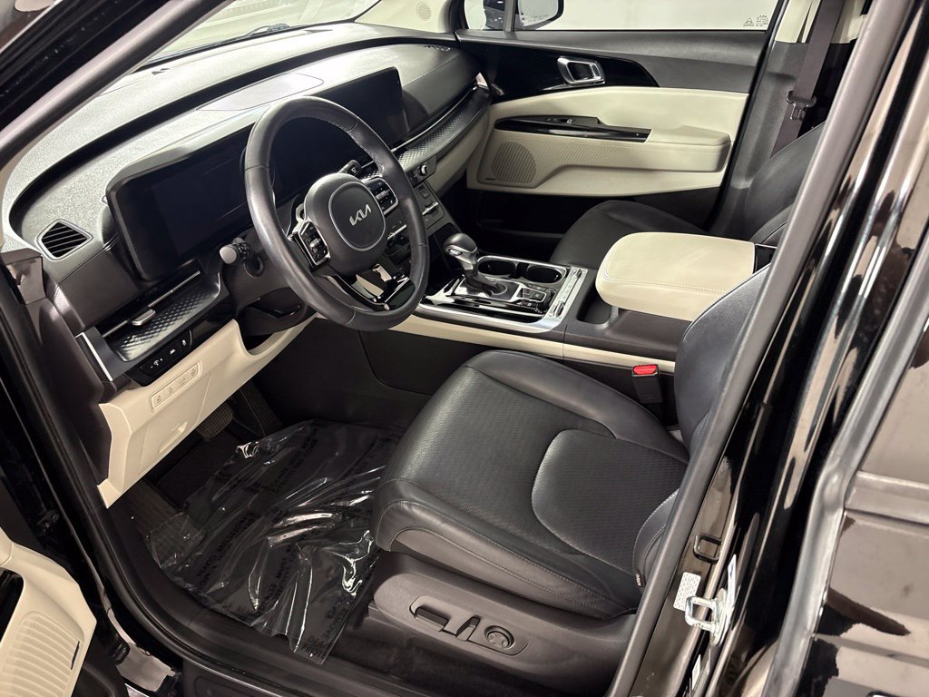 Used 2024 Kia Carnival SX Prestige FWD image 31