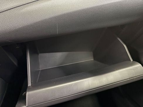 Used 2025 Toyota Corolla LE FWD image 24