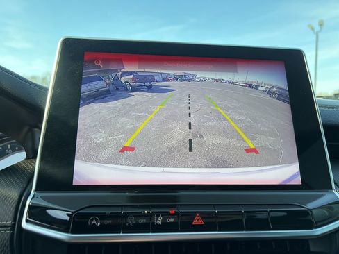 Used 2023 Jeep Compass Altitude image 24