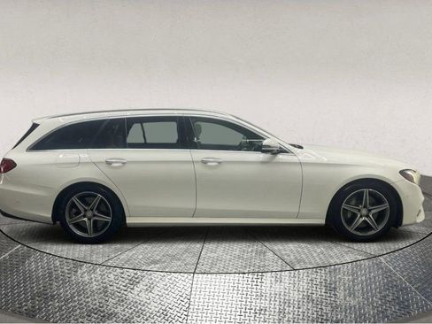 Used 2017 Mercedes-Benz E 400 4MATIC Wagon image 9