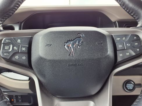 Used 2022 Ford Bronco Wildtrak AWD/4WD image 15