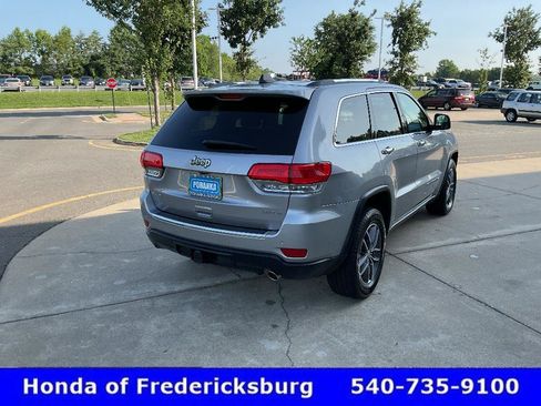 Used 2017 Jeep Grand Cherokee Limited w/ Luxury Group II AWD/4WD image 5