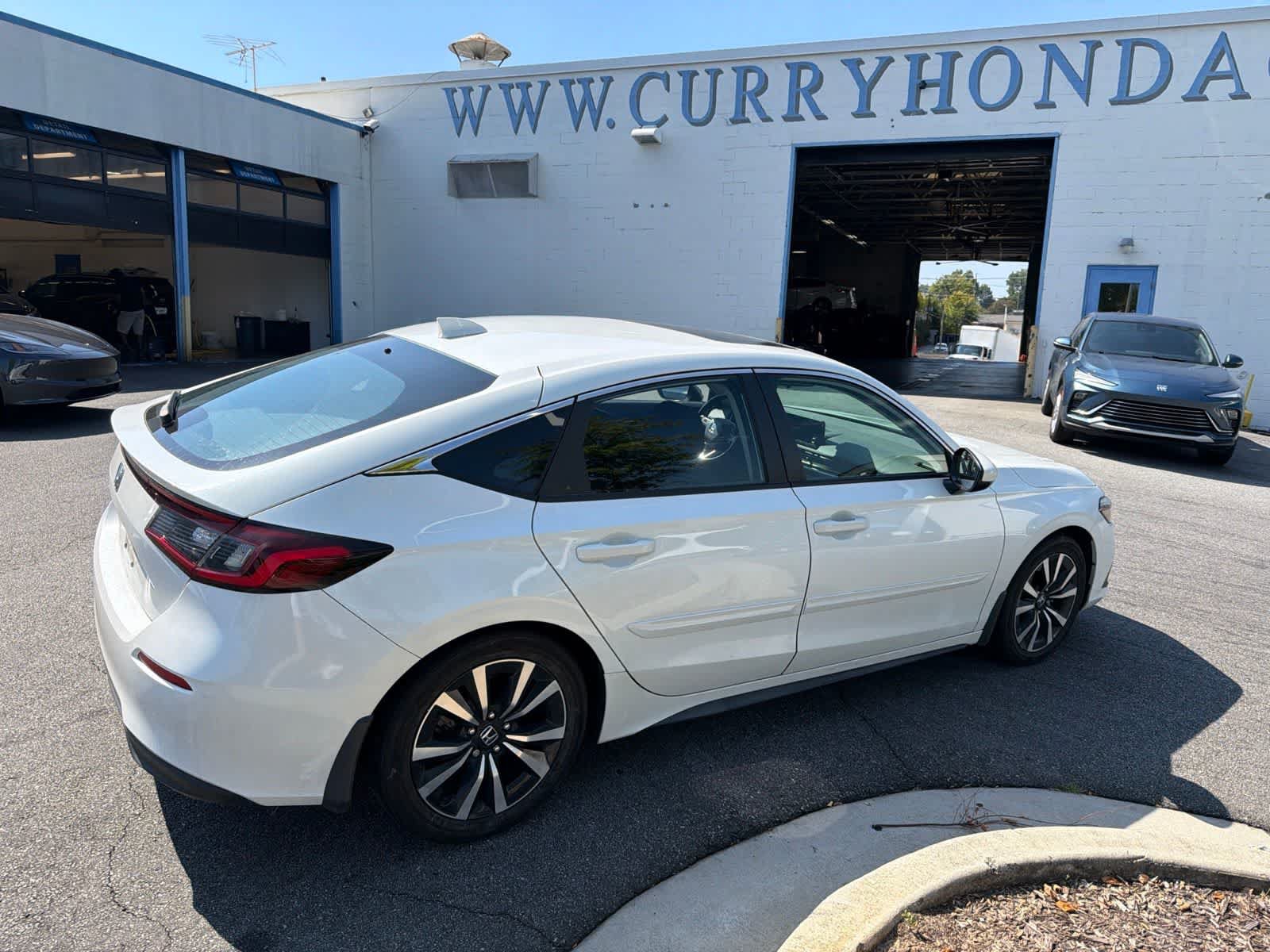 Used 2022 Honda Civic EX-L image 12