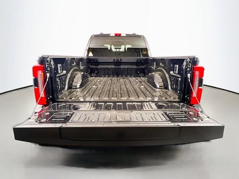 New 2026 Ford F250 Platinum AWD/4WD image 15