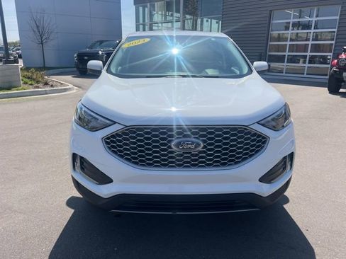 Used 2023 Ford Edge SEL w/ Convenience Package AWD/4WD image 2