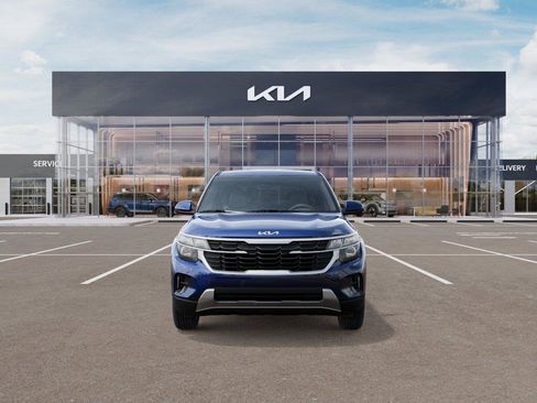 New 2026 Kia Seltos LX AWD/4WD image 2