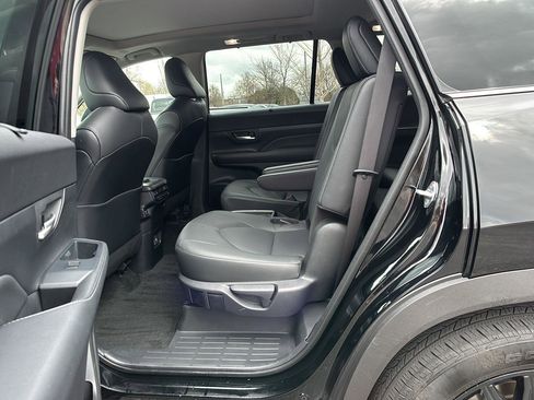 Used 2024 Toyota Grand Highlander AWD image 24