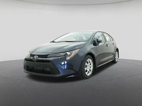 New 2026 Toyota Corolla LE image 32