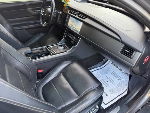 Used 2016 Jaguar XF S AWD/4WD image 11