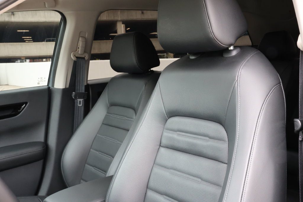 Used 2025 Honda CR-V EX-L image 11