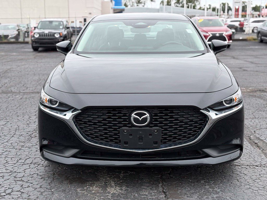 Used 2024 MAZDA MAZDA3 s FWD image 3
