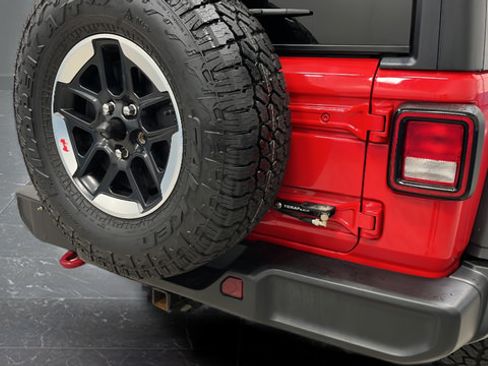 Used 2021 Jeep Wrangler Rubicon AWD/4WD image 35