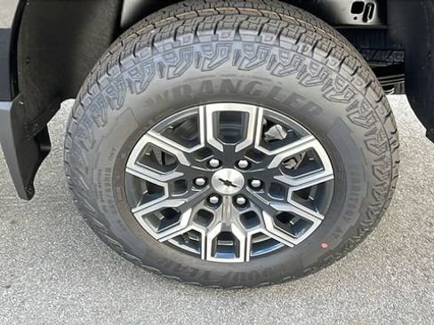 New 2026 Chevrolet Colorado Z71 w/ Technology Package image 30