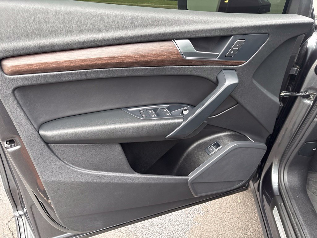 Certified 2023 Audi Q5 2.0T Premium AWD/4WD image 5