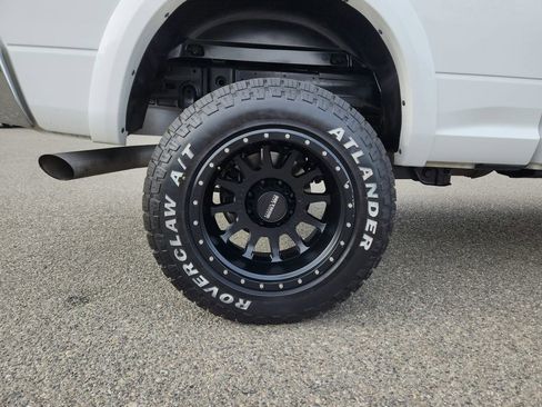 Used 2018 RAM 2500 Laramie w/ Off Road Package AWD/4WD image 30