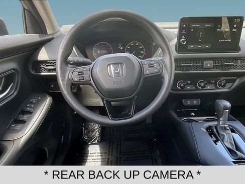 Used 2026 Honda HR-V LX image 8