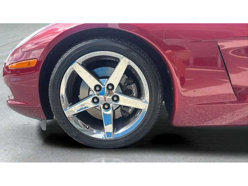 Used 2007 Chevrolet Corvette Coupe w/ Preferred Equipment Group RWD image 27