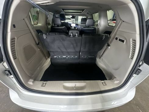 Used 2022 Chrysler Pacifica Limited AWD/4WD image 26