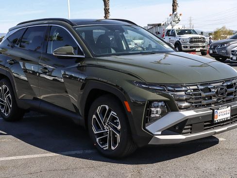New 2025 Hyundai Tucson Limited image 3