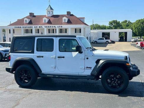 Used 2023 Jeep Wrangler Unlimited Sport AWD/4WD image 4