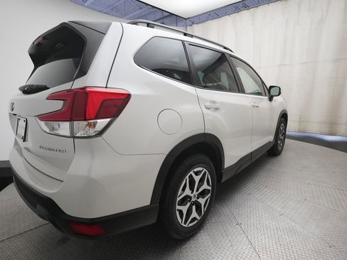 Used 2024 Subaru Forester Premium AWD/4WD image 36