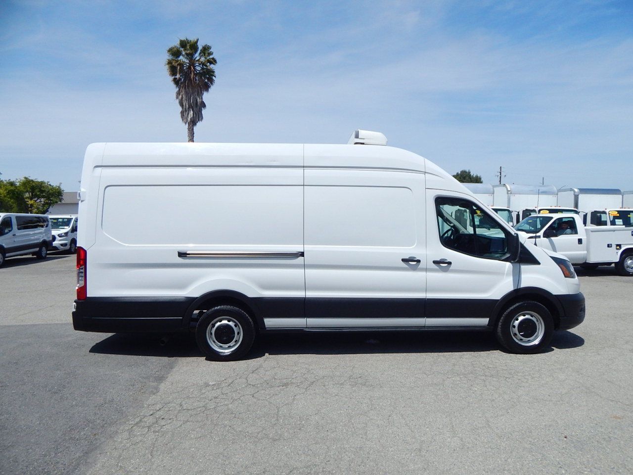 Used 2023 Ford Transit 250 148 High Roof Extended w/ Load Area Protection Package RWD image 9
