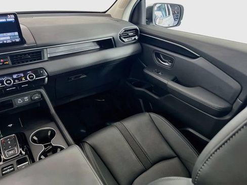 Used 2025 Honda Pilot EX-L image 23