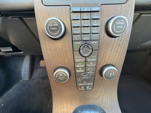 Used 2013 Volvo C70 T5 image 24