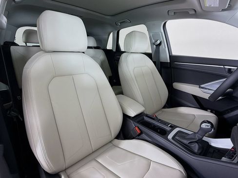 Used 2025 Audi Q3 2.0T Premium w/ Convenience Package AWD/4WD image 14
