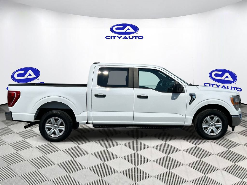 Used 2021 Ford F150 XLT w/ Trailer Tow Package RWD image 2