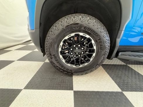 Used 2026 Chevrolet Silverado EV Trail Boss AWD/4WD image 12