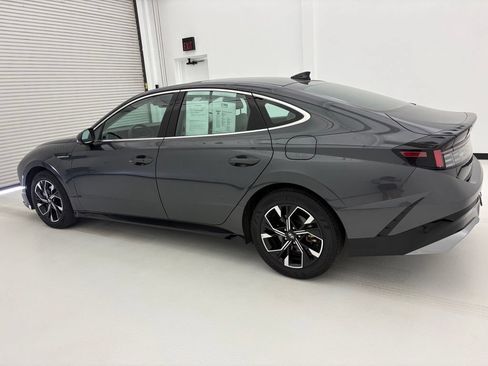 Used 2025 Hyundai Sonata SEL FWD image 20
