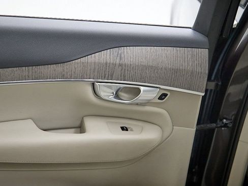 Used 2024 Volvo XC90 B6 Plus w/ Protection Package Premier AWD/4WD image 19