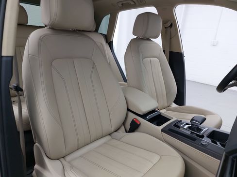 Used 2022 Audi Q5 2.0T Premium Plus image 12