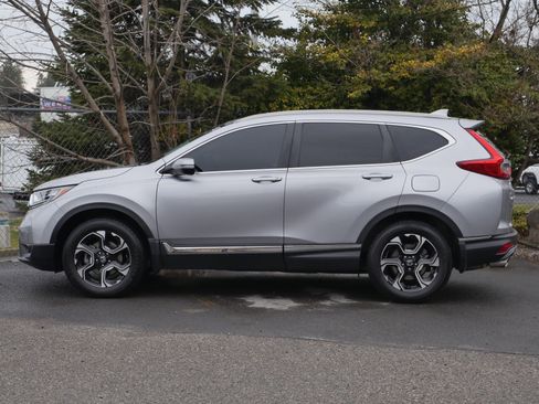 Used 2018 Honda CR-V Touring image 3