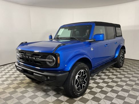 Used 2024 Ford Bronco Outer Banks image 4