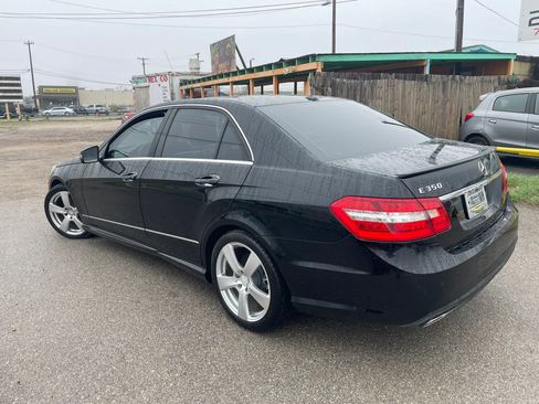 Used 2011 Mercedes-Benz E 350 Sedan image 4