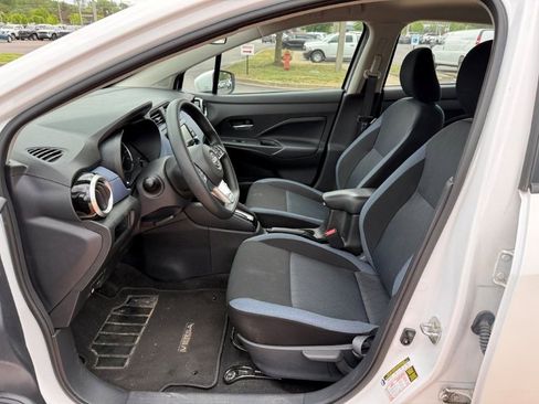 Used 2024 Nissan Versa SV FWD image 12