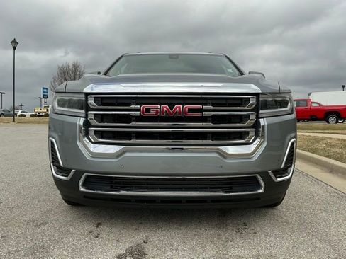 Used 2023 GMC Acadia SLE w/ Driver Convenience Package image 8