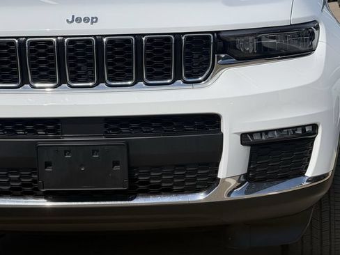 Used 2023 Jeep Grand Cherokee L Limited RWD image 8