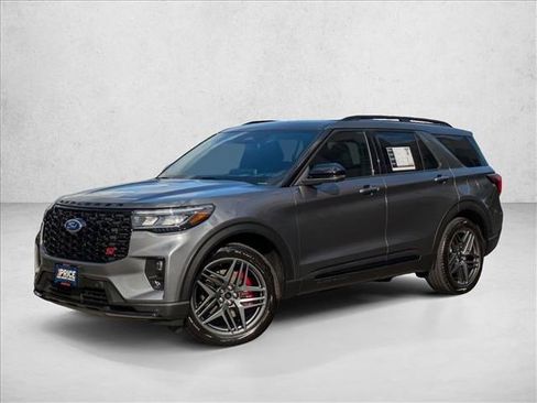 Used 2025 Ford Explorer ST image 1