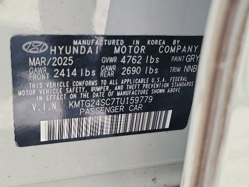 Used 2026 Genesis G70 2.5T Prestige RWD image 5