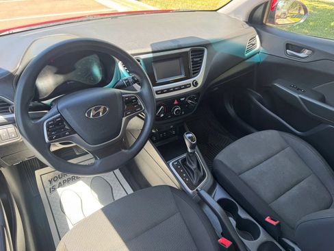 Used 2021 Hyundai Accent SE FWD image 19